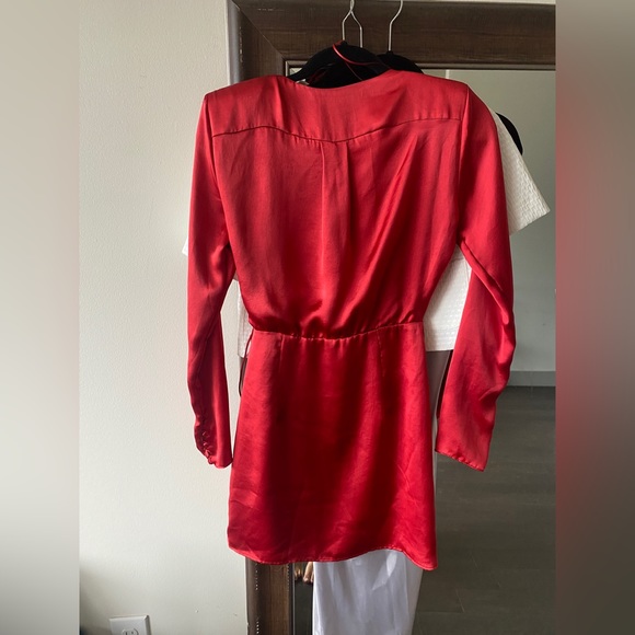 Mini Zara dress red silk with shoulder pads - Picture 6 of 8